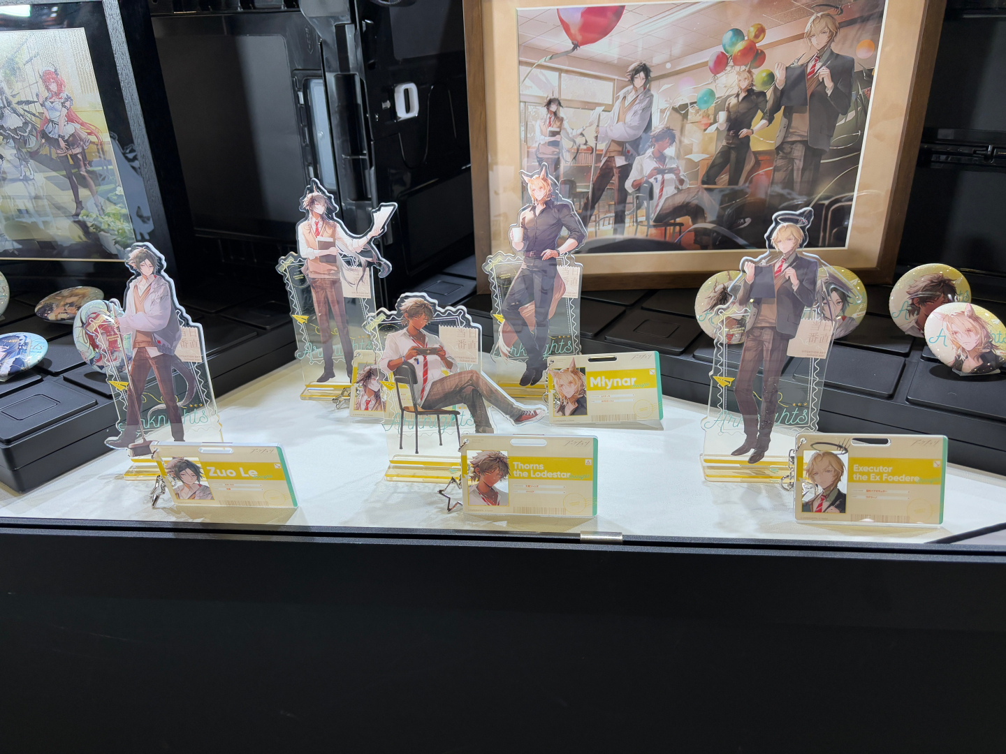 会場では様々なグッズが販売されている