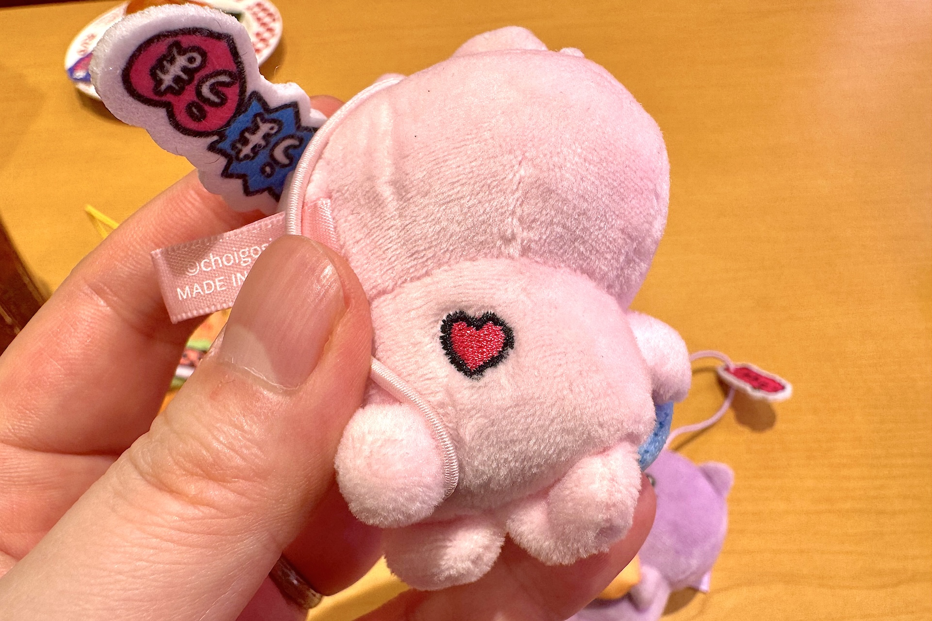 お尻側のワンポイントアイコンもキュート