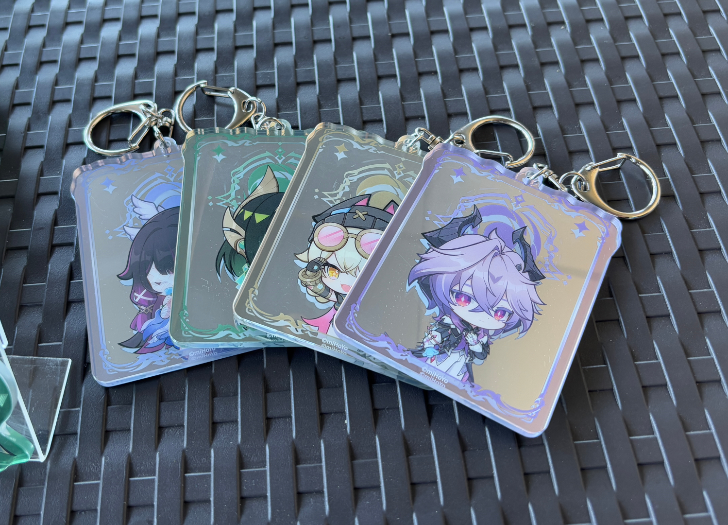 ミラーキーホルダー 価格：各1,100円