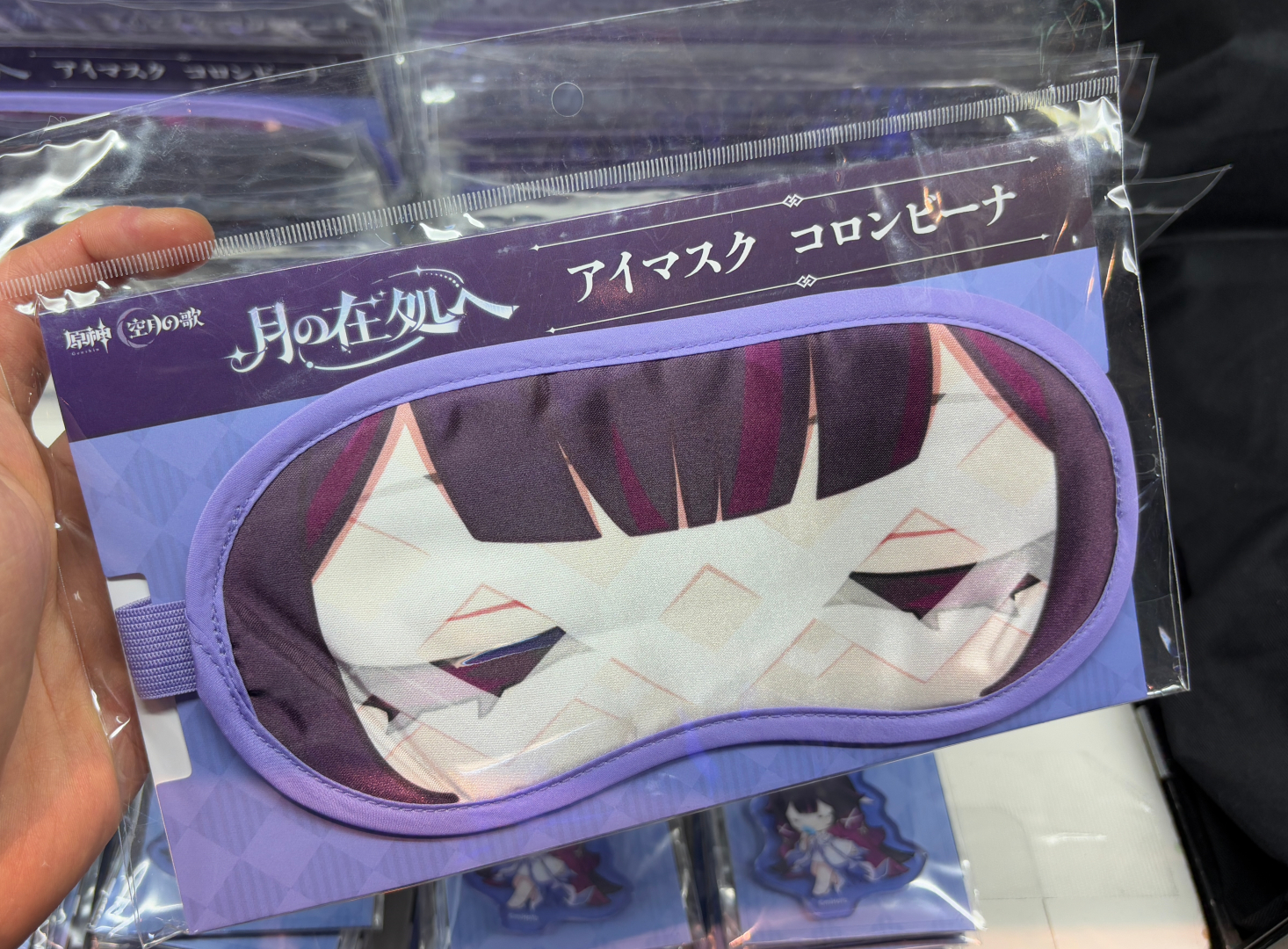 こちらは新宿区の東急歌舞伎町タワー会場の写真。フォトスポットの展開に加え、コロンビーナのアイマスクなどユニークなグッズが取り揃えられている