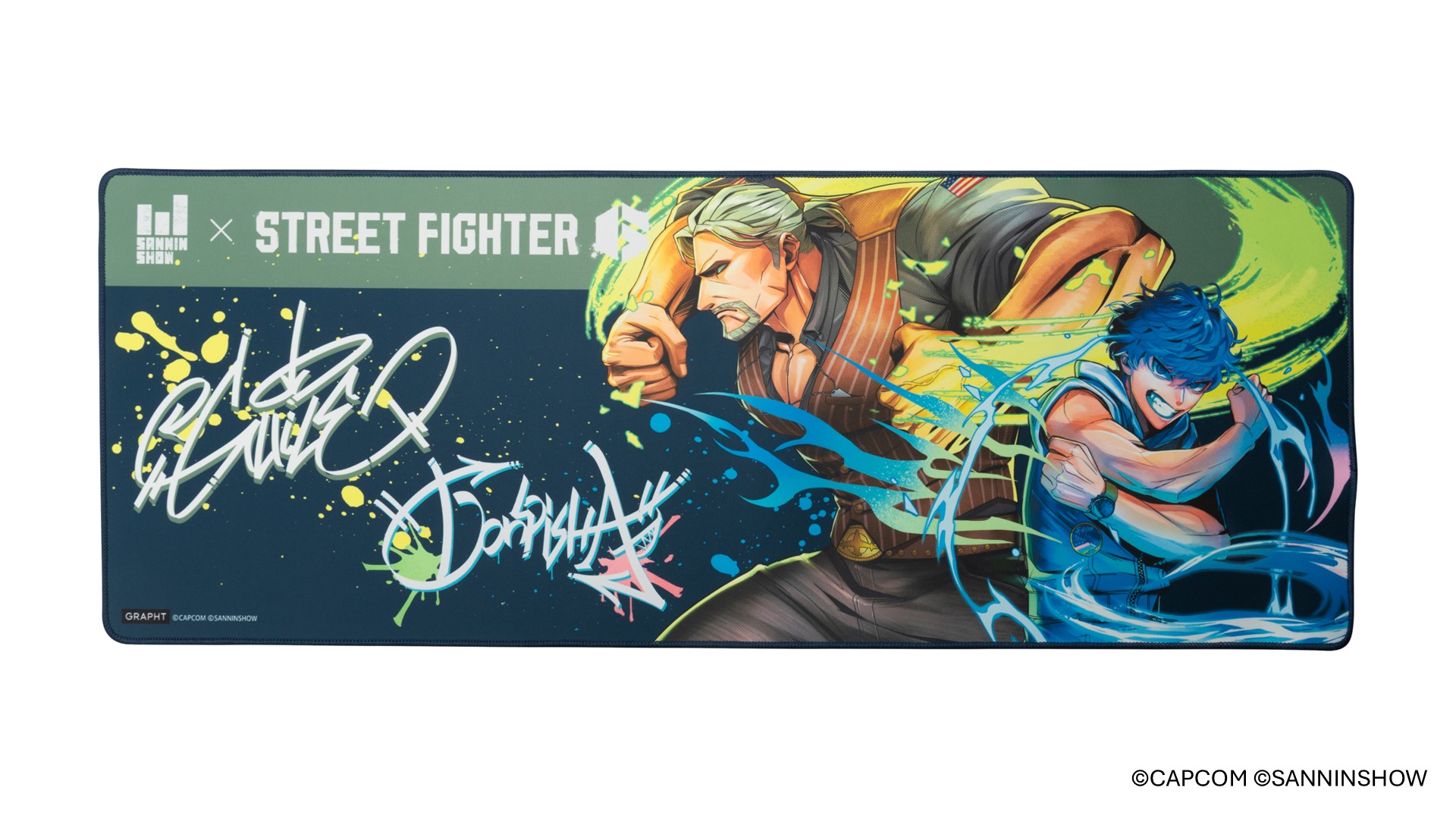 デスクを広くカバーしながら大きなサイズでアートを楽しめる