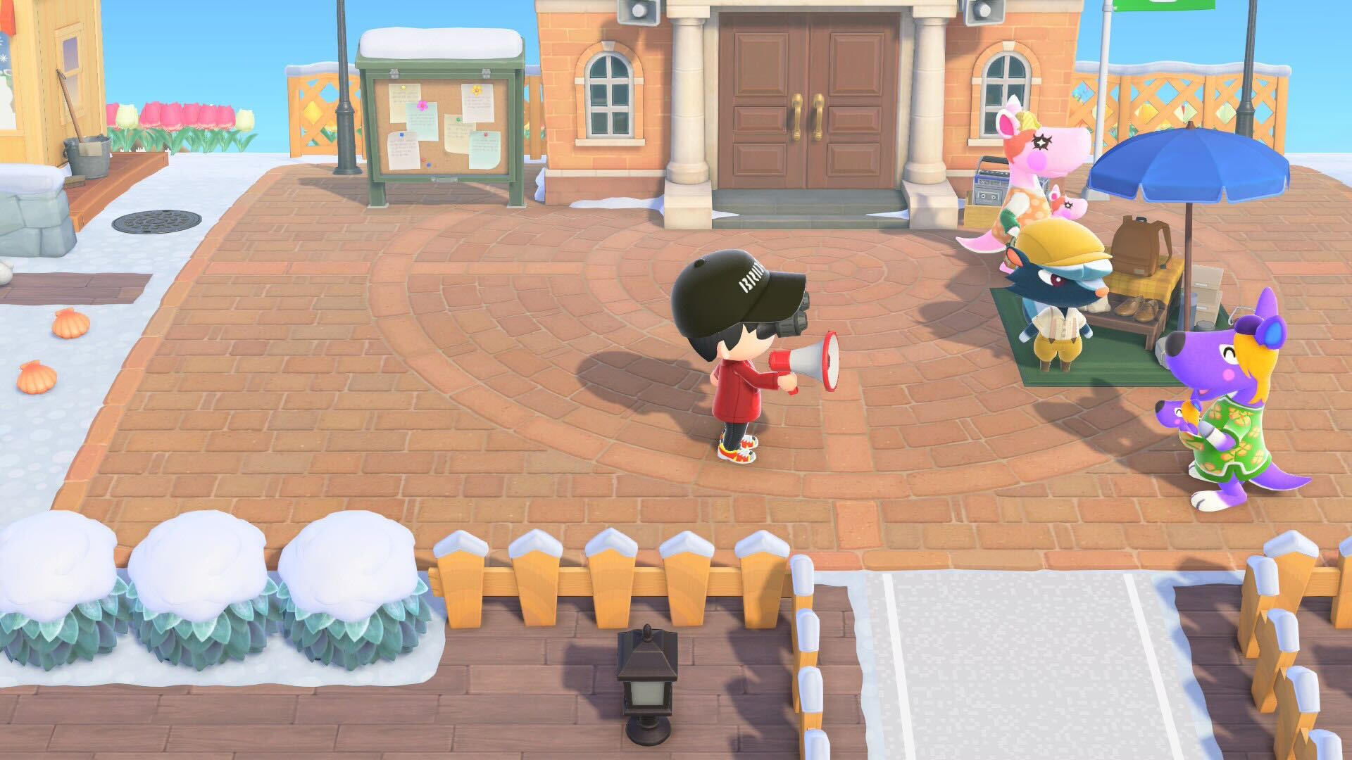 近くで名前を呼ぶと笑顔で手を振ってくれる