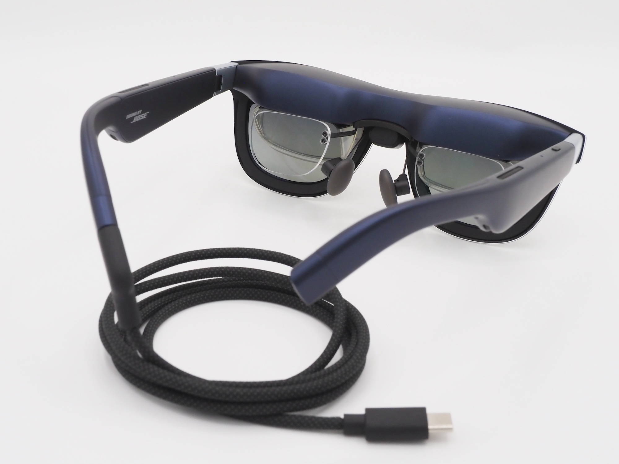 「XREAL 1S」を利用するには、映像出力可能なUSB Type-C端子を搭載したデバイスが必要となる