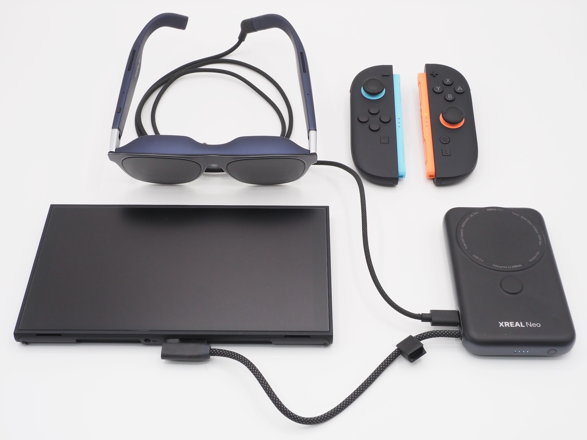 だが「XREAL Neo」を経由することで、Switch2/SwitchのTVモードを「XREAL 1S」で楽しめる