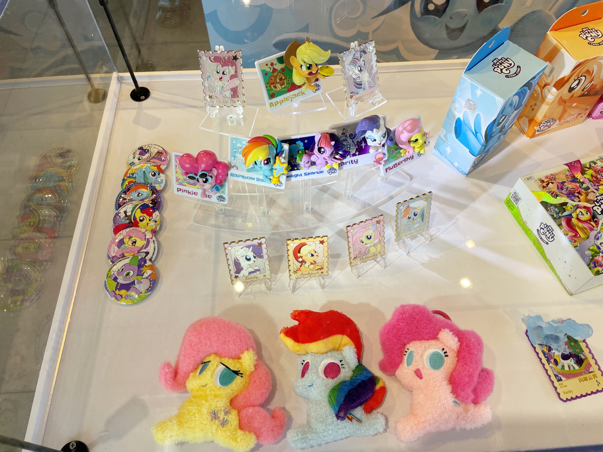 TCGをふくめ、今後日本で展開する予定のグッズラインナップ