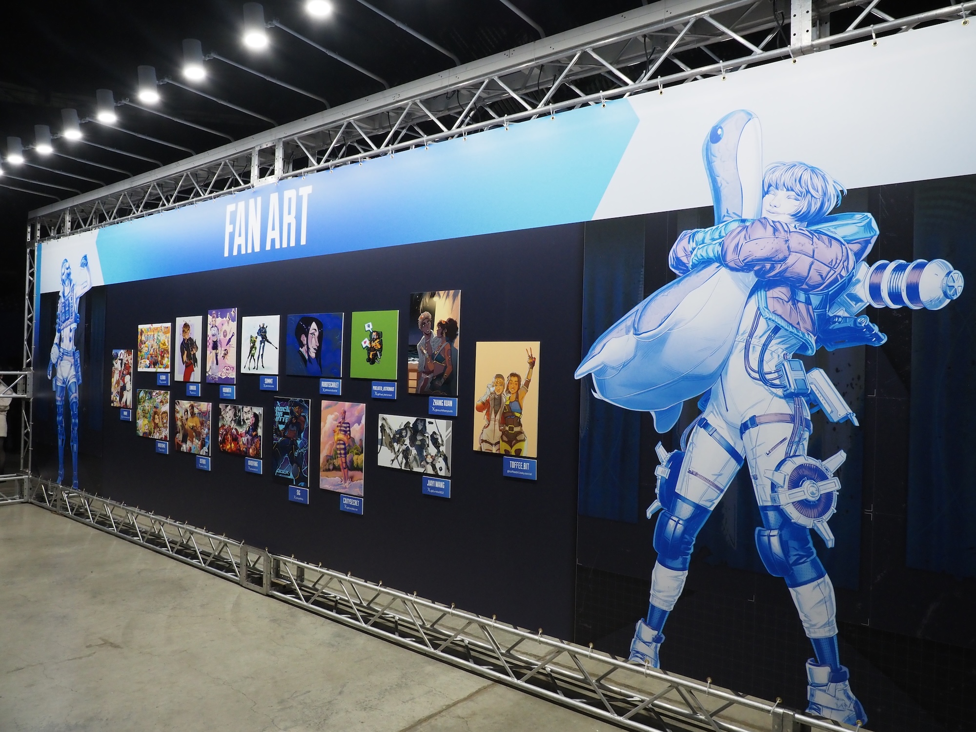 ファンアートが飾られているボード