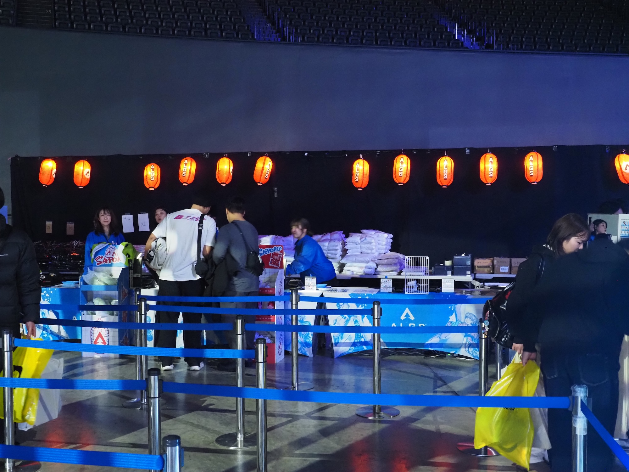 公式グッズを購入できる物販エリア