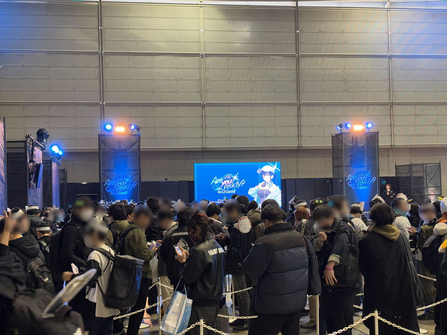 開場から間もない時間だったにも関わらず各ブースでは列が形成されていた