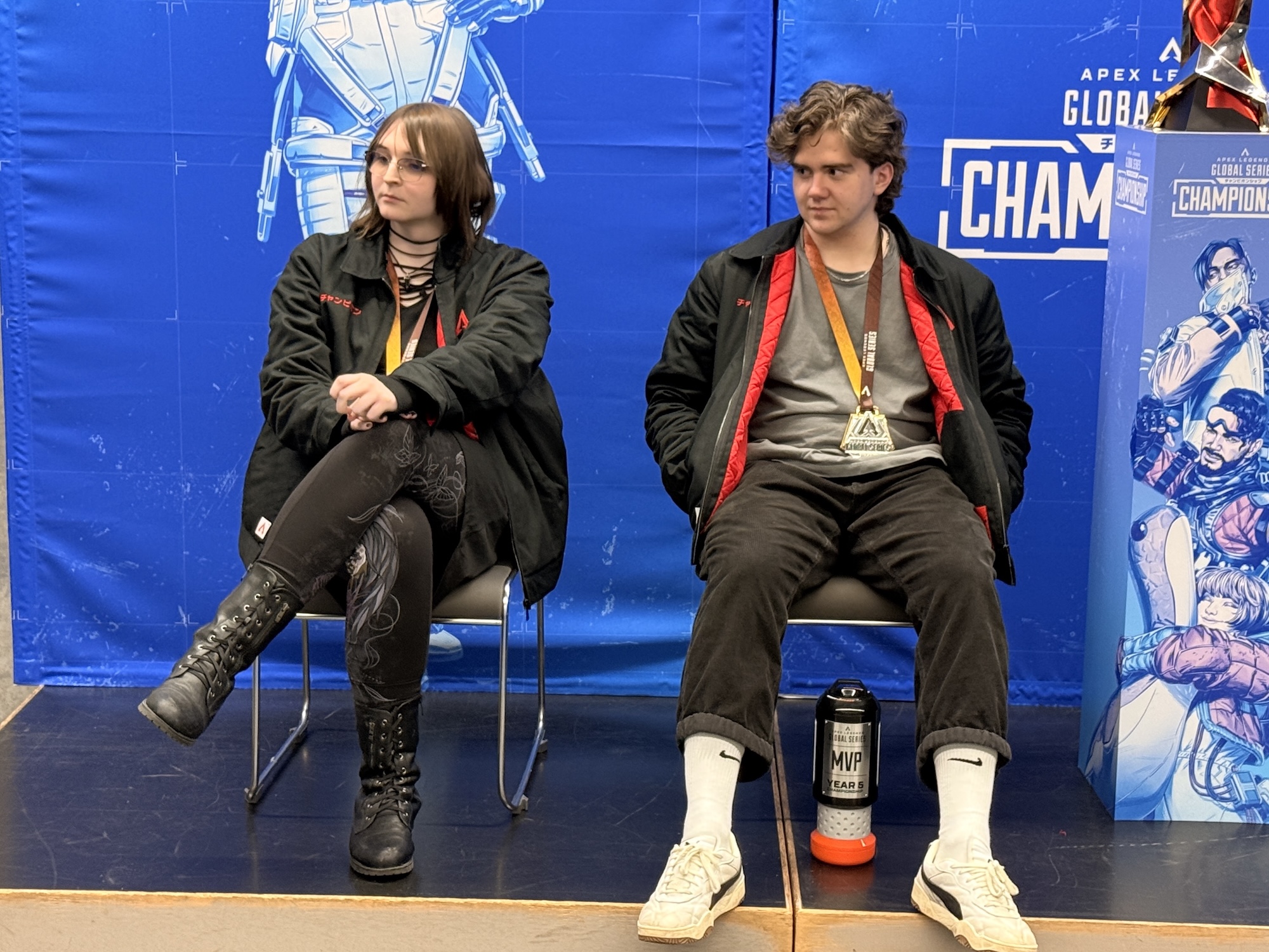 RubyKasterコーチ（左）とBlinkzr選手（右）