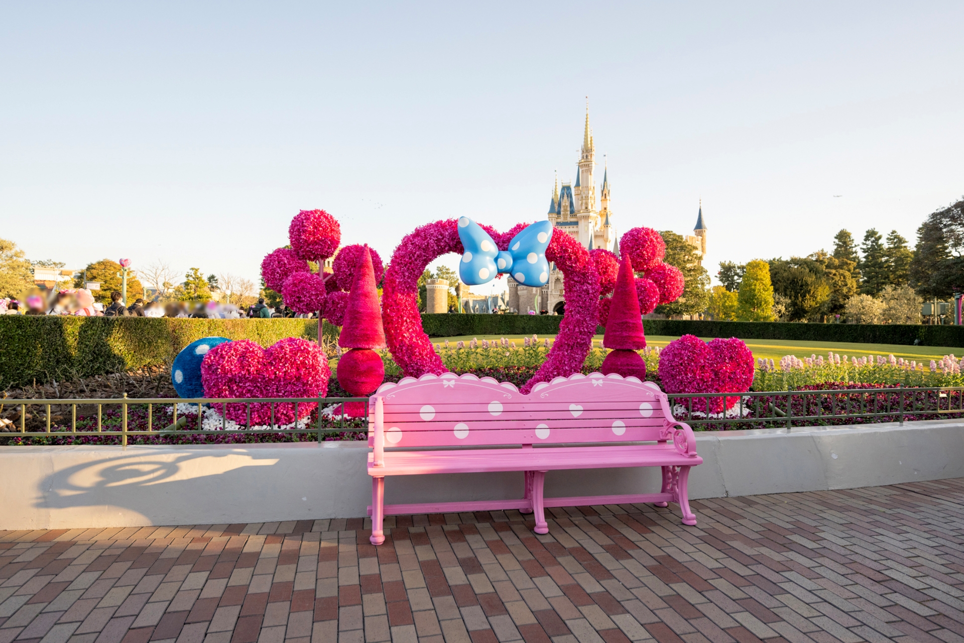 プラザ前フォトスポットの両脇にもフォトスポットが設けられている。