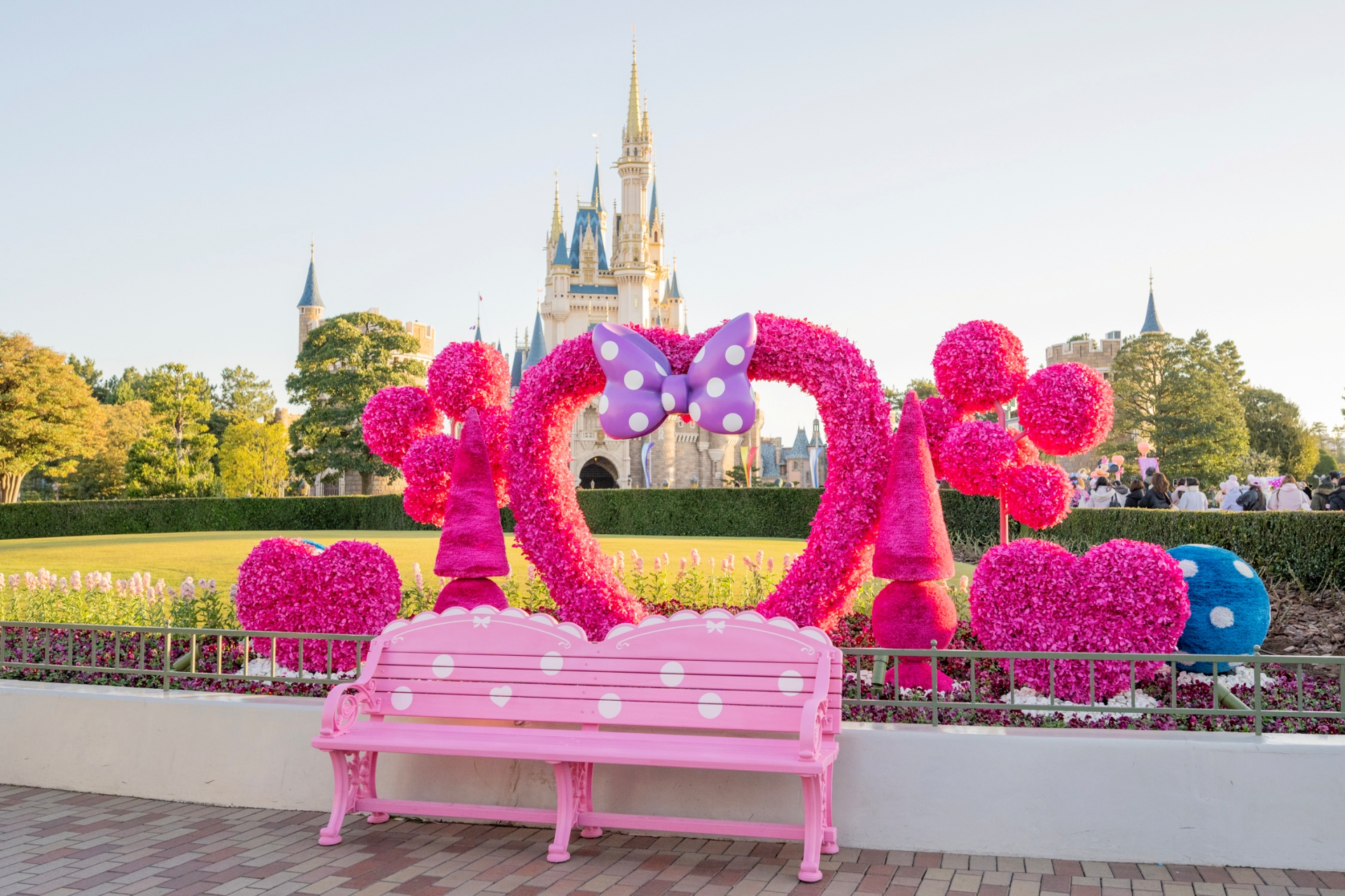 プラザ前フォトスポットの両脇にもフォトスポットが設けられている。