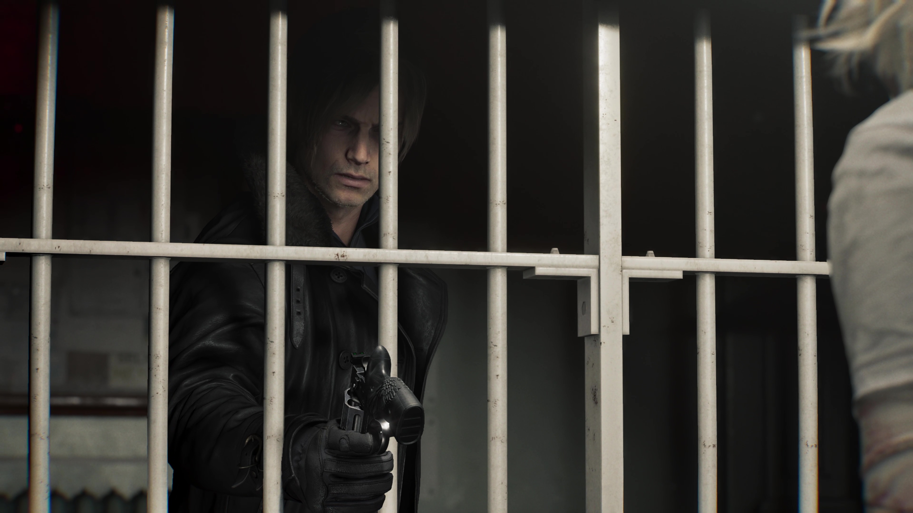 館で出会った際にレオンから渡される“レクイエム”。強力だが弾が1発しかないという罠