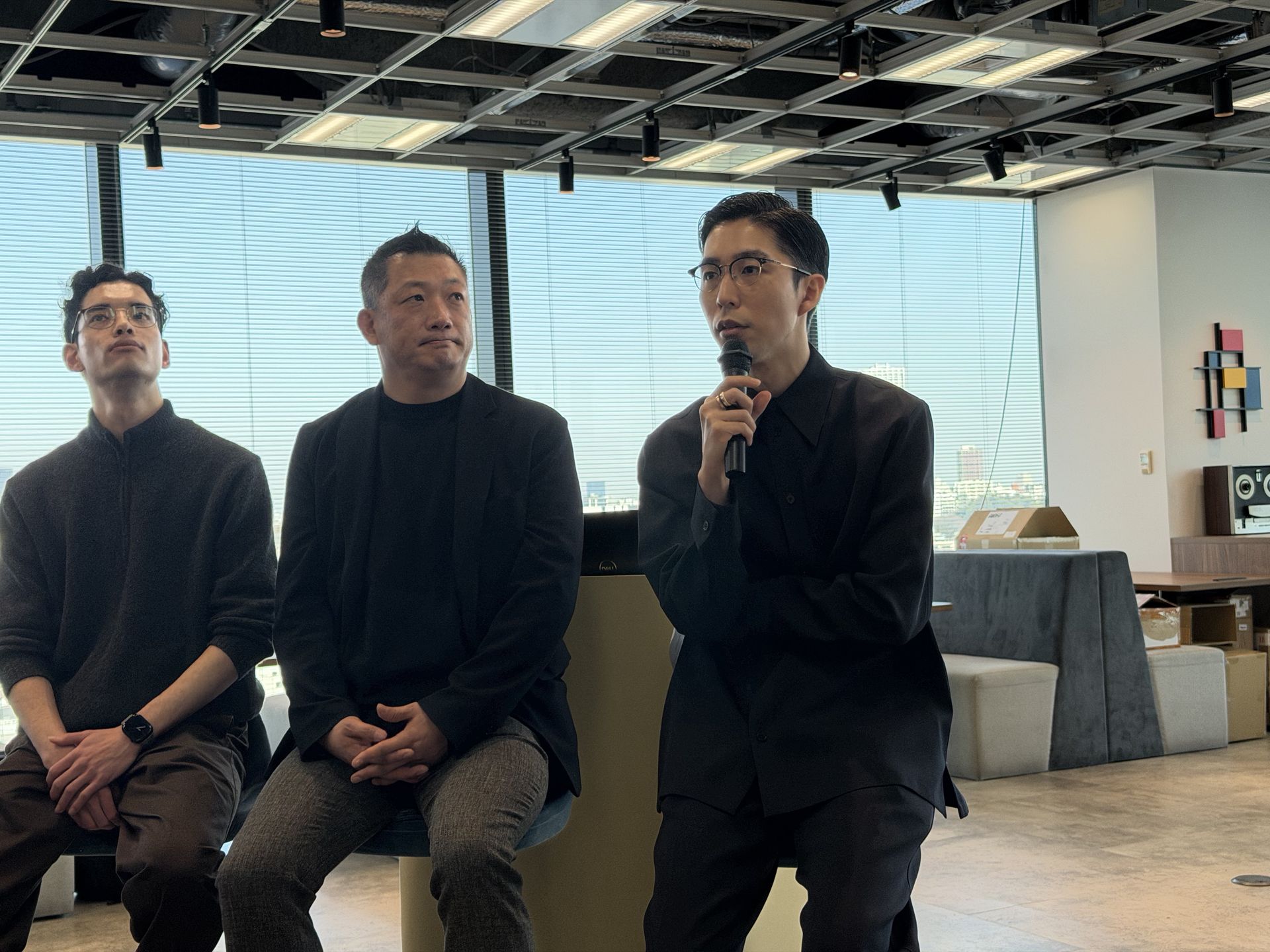 司会進行はロジクールGアンバサダーを務める岸大河氏が務めた