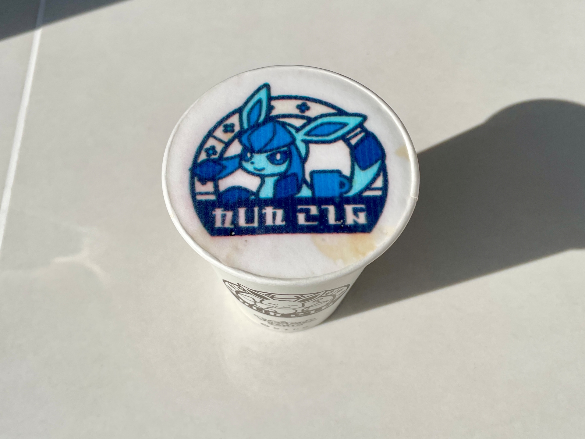 グレイシアのラテアート（イーブイカフェ）