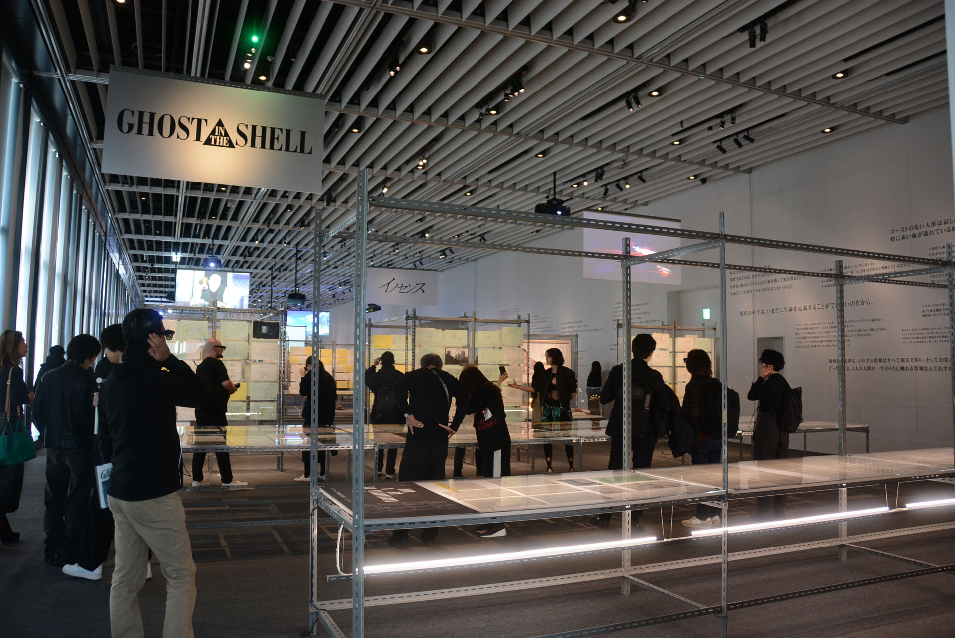 圧倒的な数の原画が展示されている