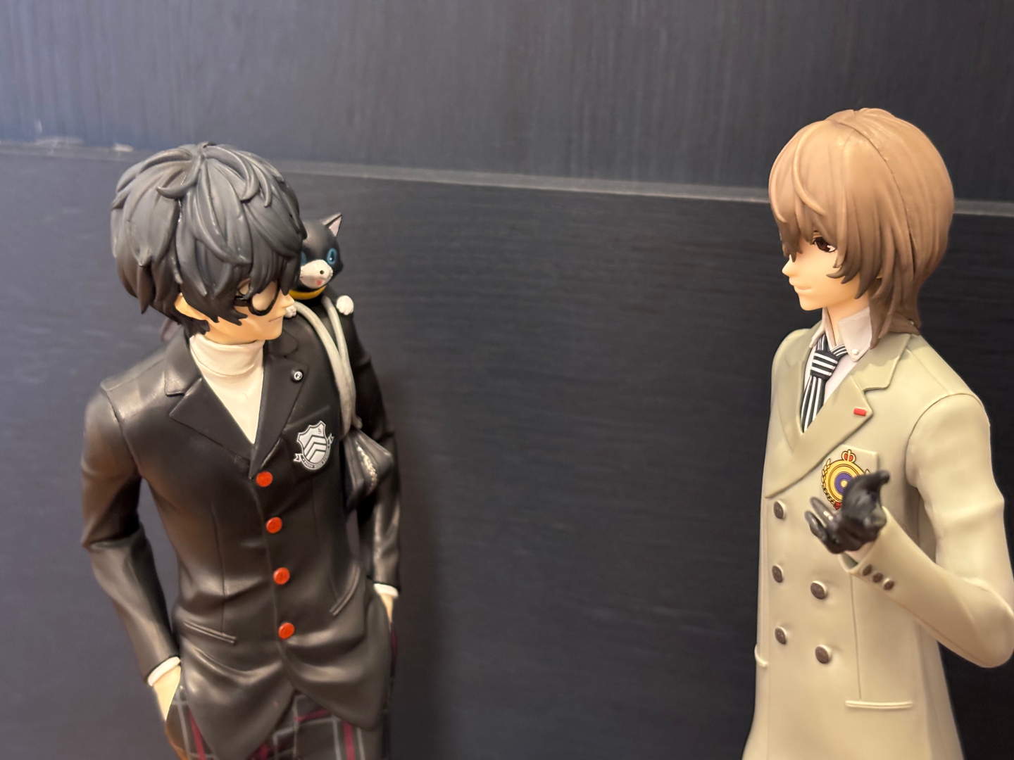 台座があるので、これくらいの接近が限界となる