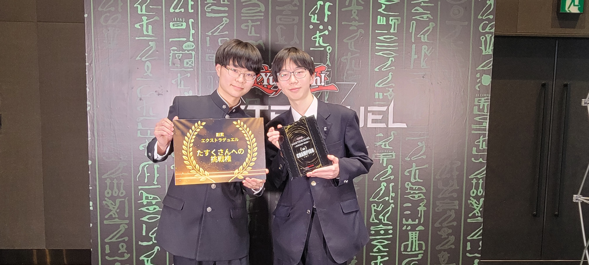 左からチーズ選手、イチョット選手