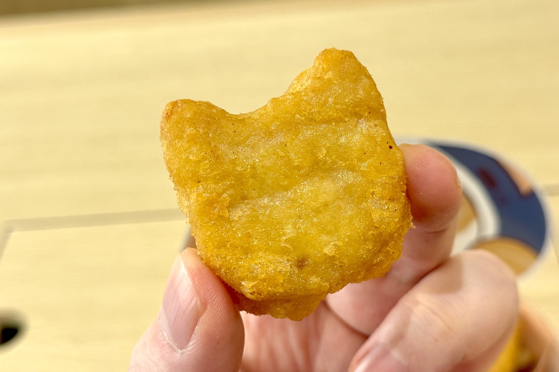 ナゲットは猫型に