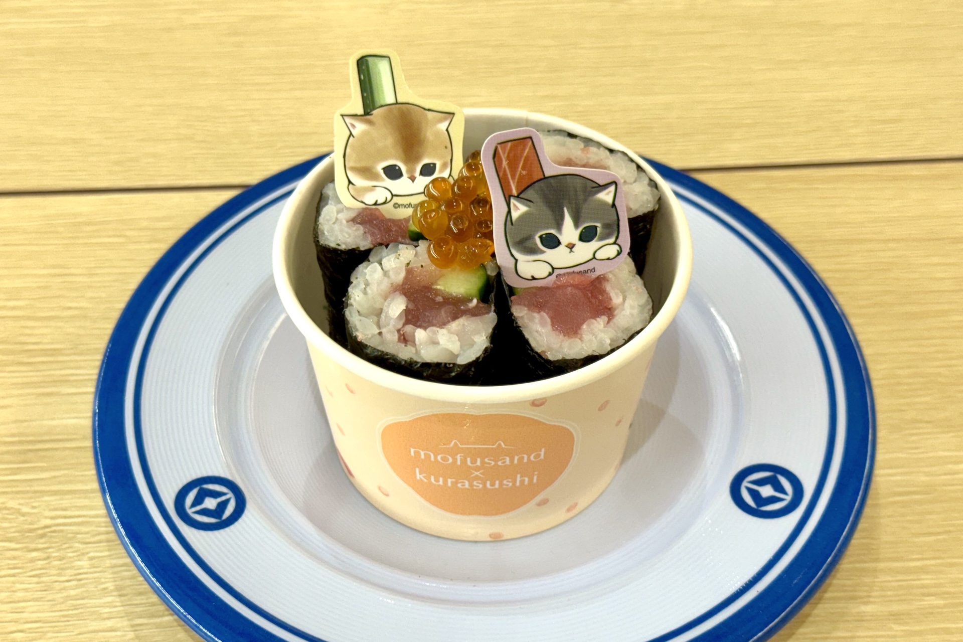 「にゃんこカップ寿司」 価格：400円