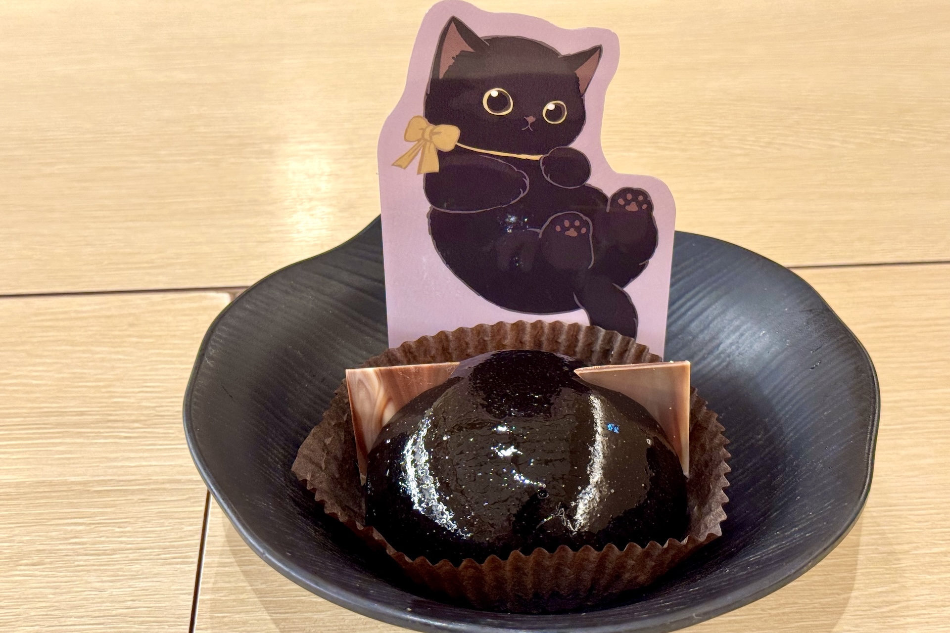 「くろにゃんチョコケーキ」 価格：480円