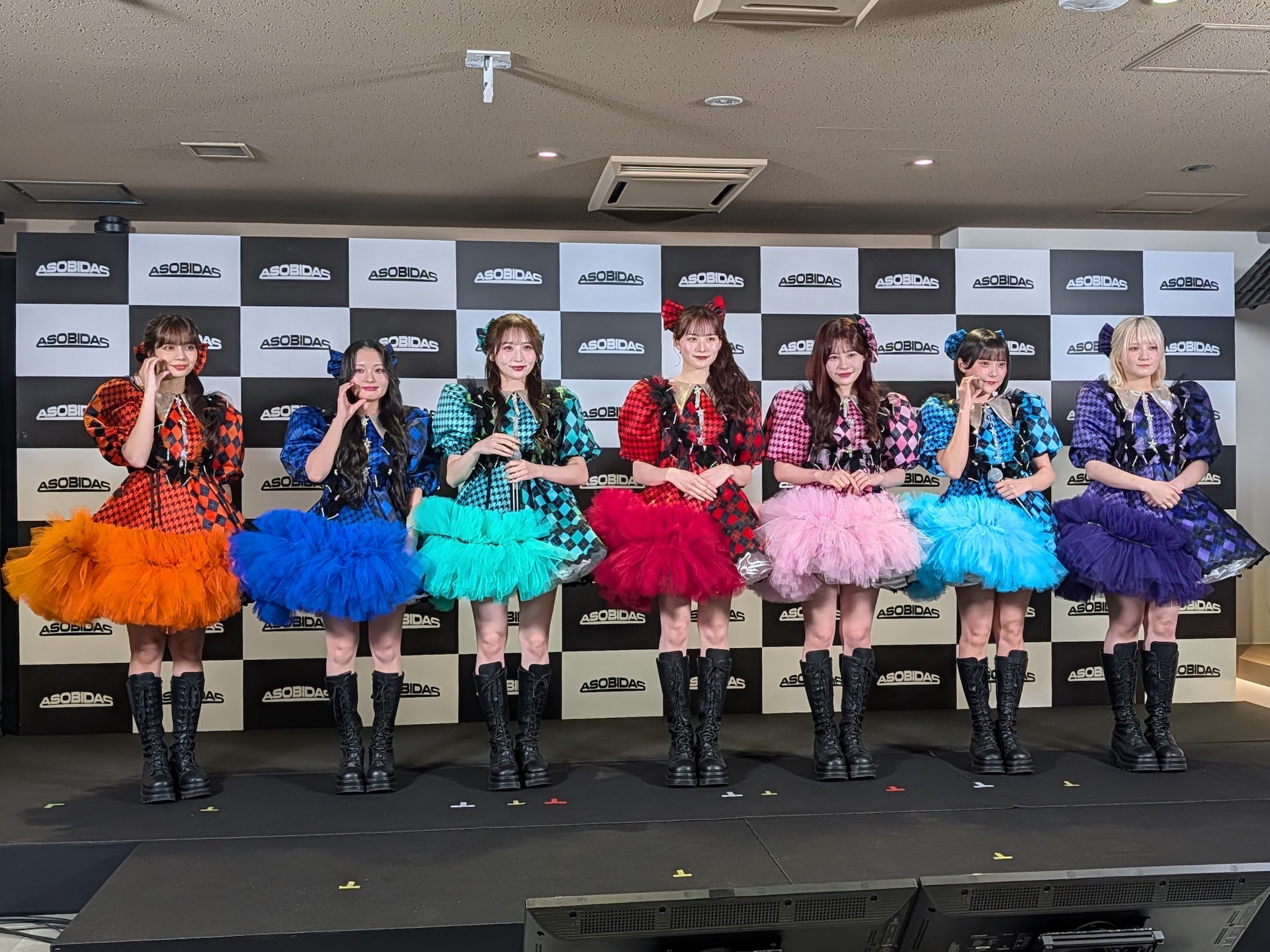 登壇したCANDY TUNEのメンバーたち