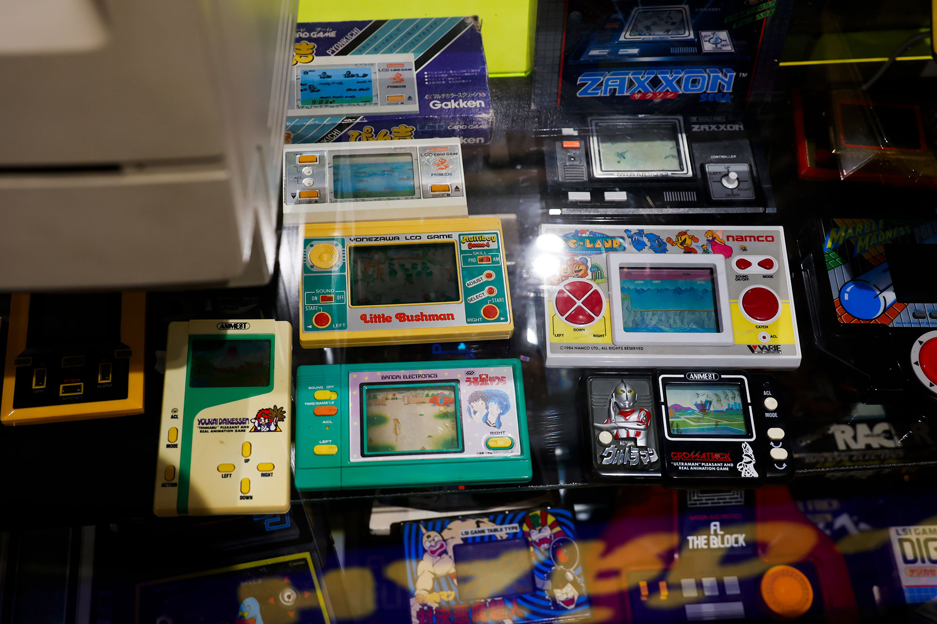 こちらも一時代を築いた携帯ゲーム機たち