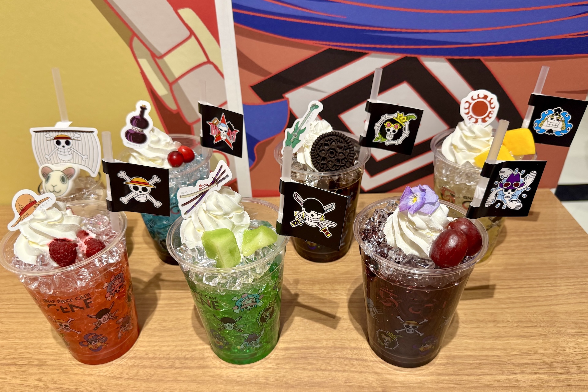 麦わらの一味 オリジナルドリンク（第1弾） 各990円