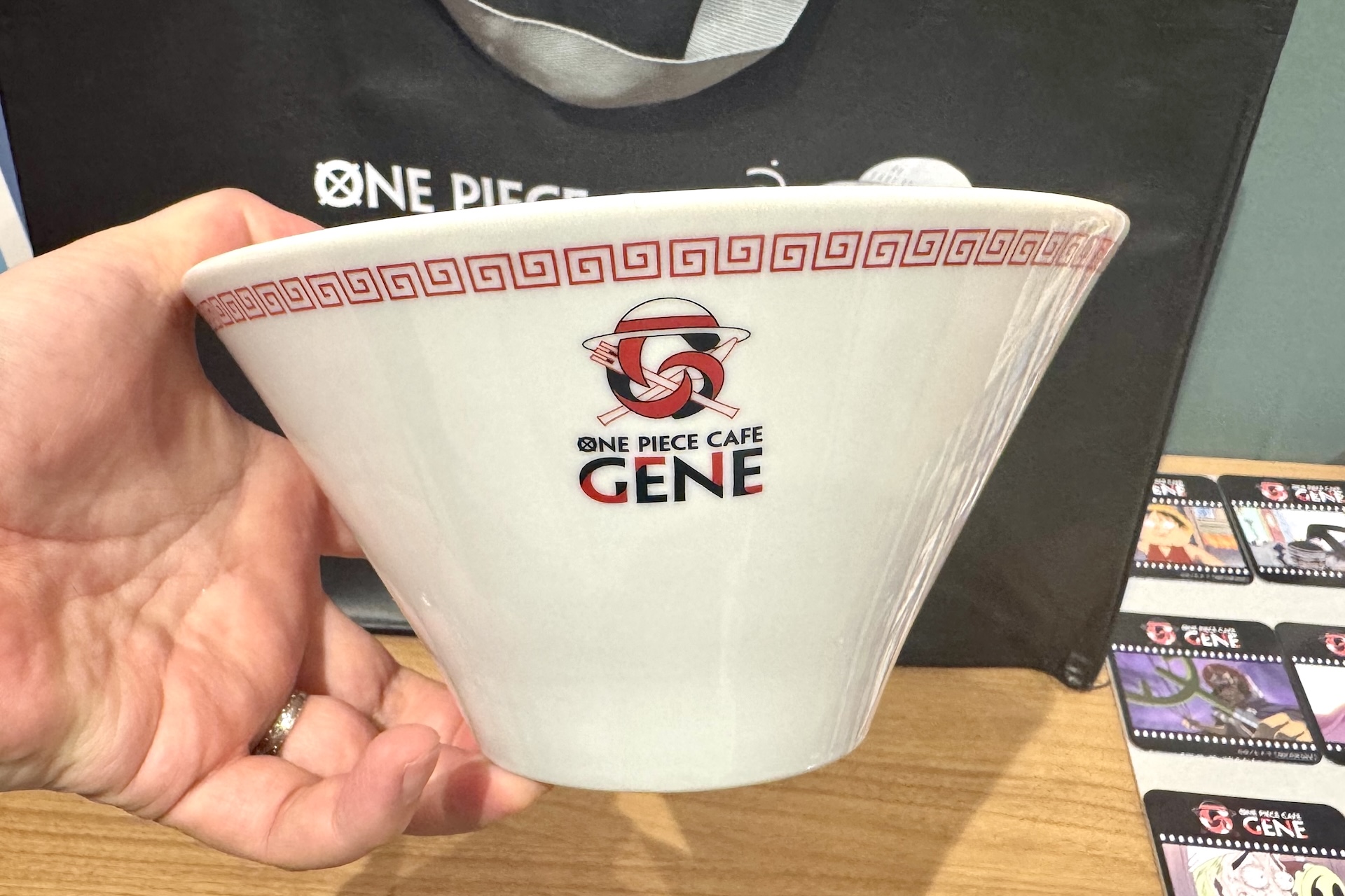 カフェのロゴ入り