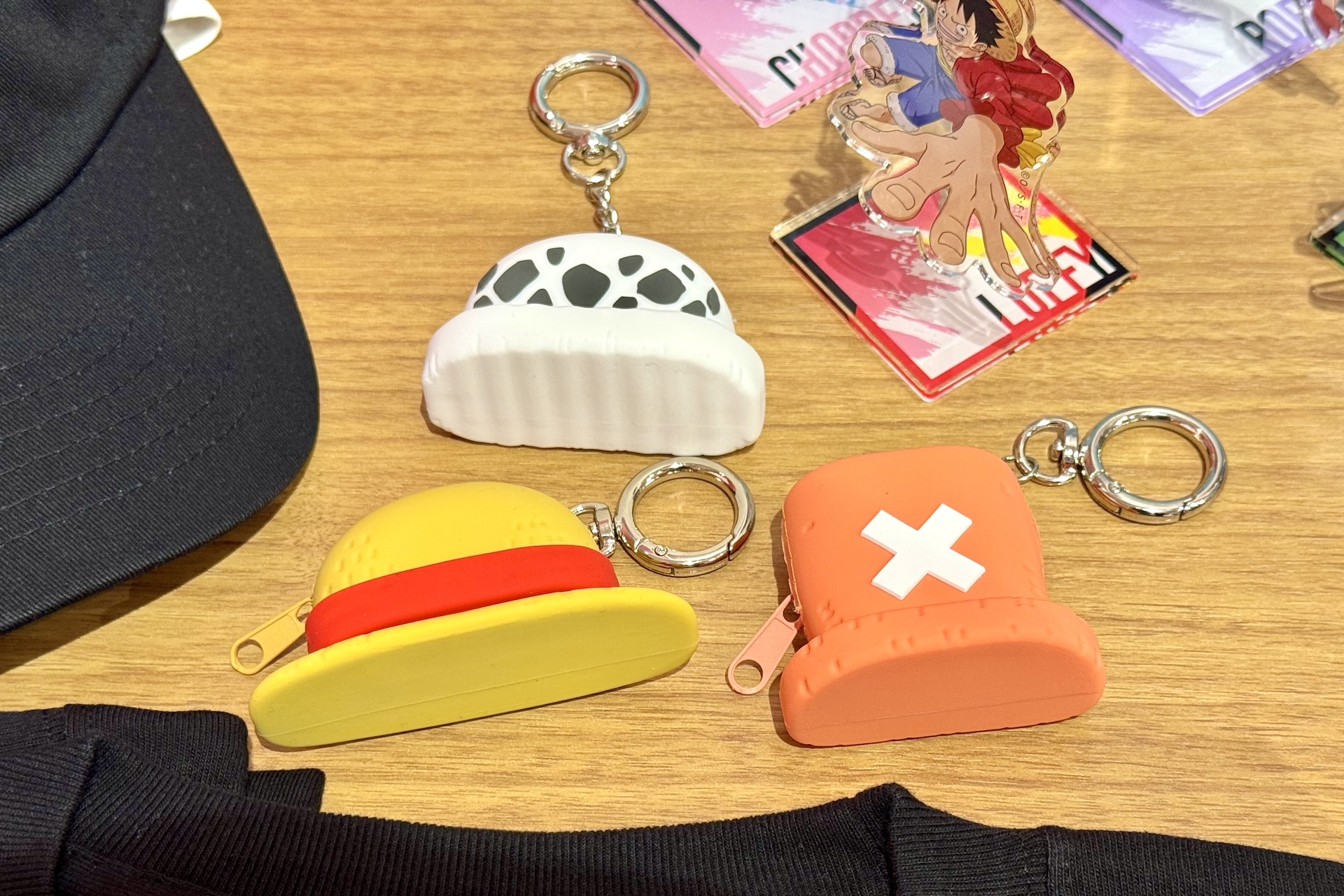 シリコンミニケース（ルフィ/ロー/チョッパー） 価格：各1,980円