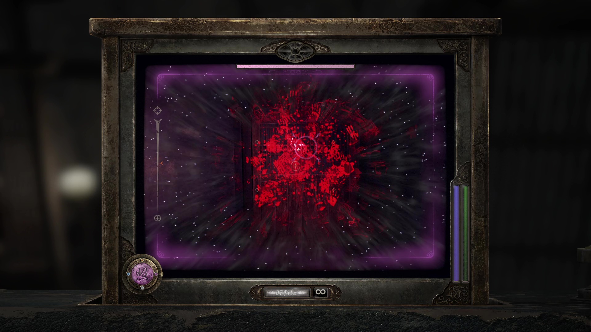 血で染まっている怪しい場所を探す楽しみ方もできる