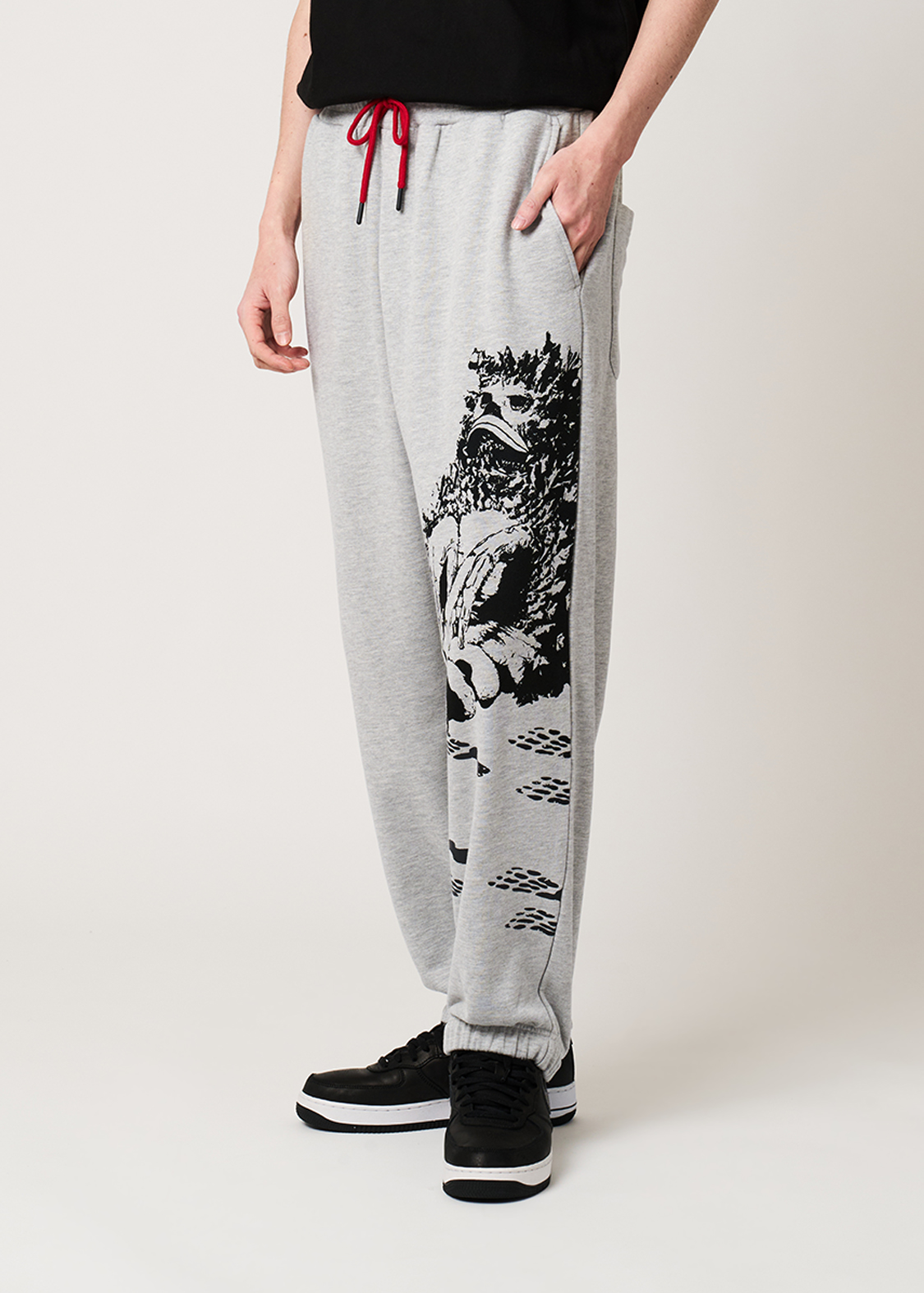 「いねむりピグモン｜裏毛スウェットパンツ」価格：7,900円