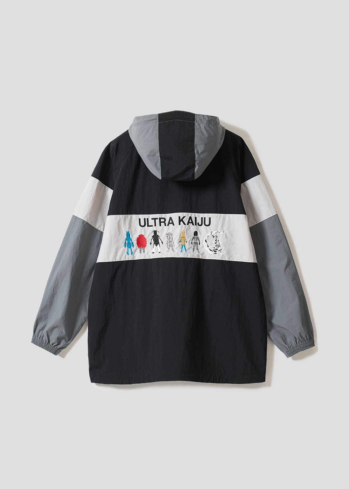 「ウルトラ怪獣｜フード切替ブルゾン」価格：13,000円