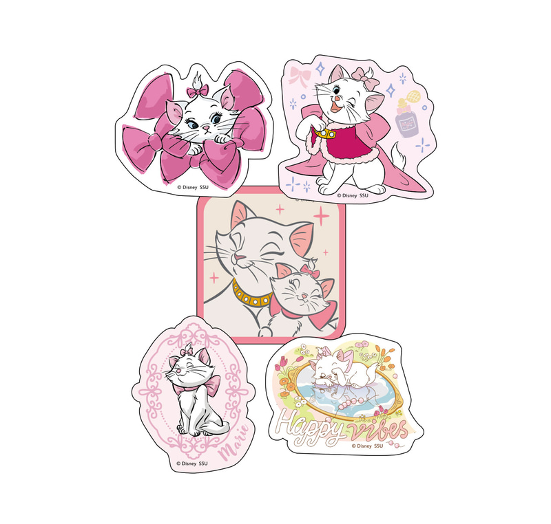 描き起こしデザインや作中モチーフが詰まった、贅沢なスマホサイズのステッカーセット。サイズ：約7×7cm（幅×高さ）