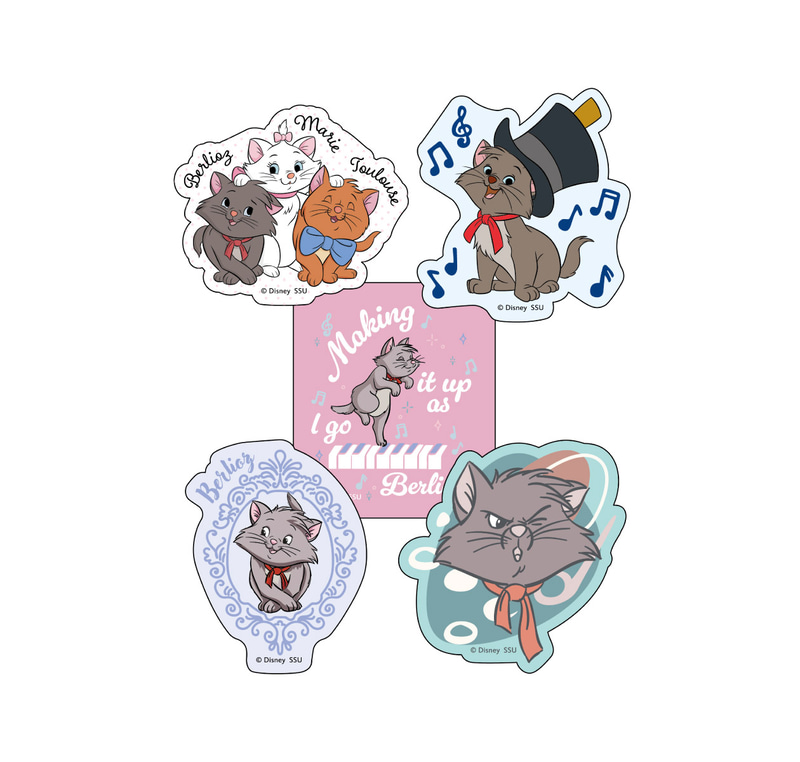 描き起こしデザインや作中モチーフが詰まった、贅沢なスマホサイズのステッカーセット。サイズ：約7×7cm（幅×高さ）