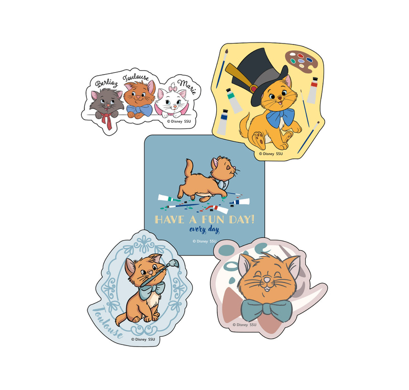 描き起こしデザインや作中モチーフが詰まった、贅沢なスマホサイズのステッカーセット。サイズ：約7×7cm（幅×高さ）