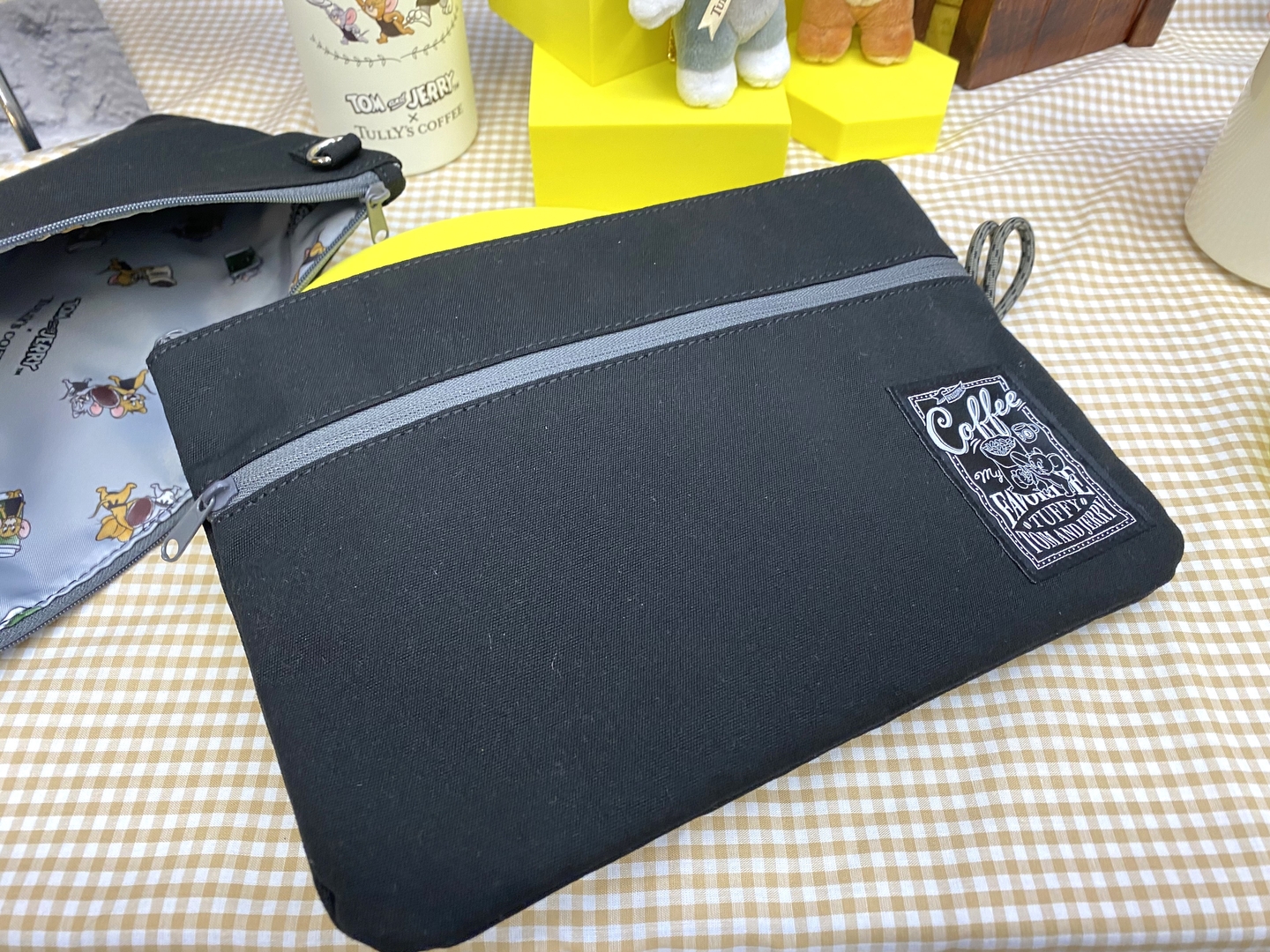 「トムとジェリー デイリーサコッシュ」（3,620円）