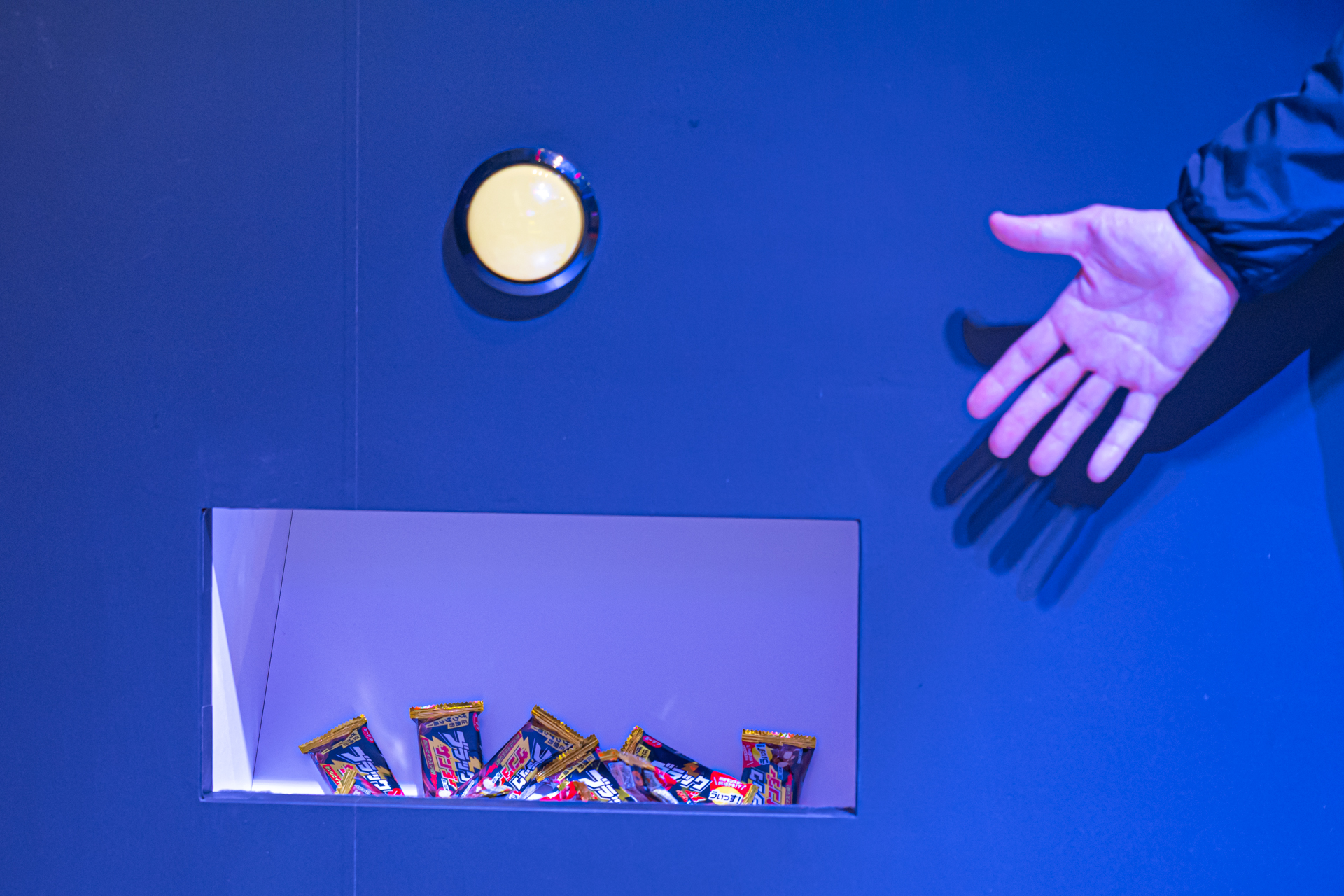 最後は遊戯機の花形・スロット。スタートボタンを押し、自動的に止まるタイプなので運任せだが、最大で20個ゲットのチャンスがあるという。筆者は目をそろえることができなかったが、参加賞として3個ゲットできた