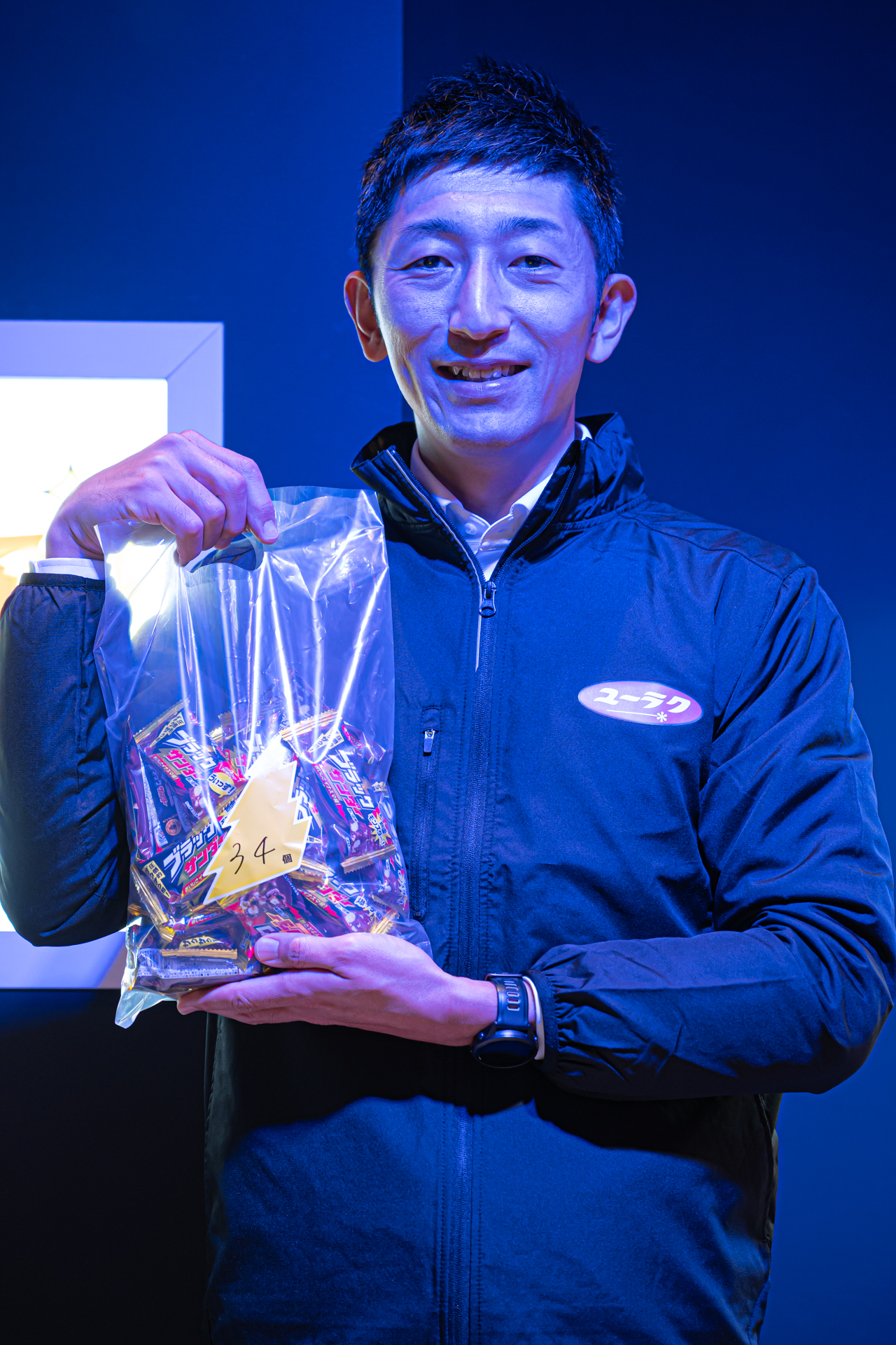 最後は遊戯機の花形・スロット。スタートボタンを押し、自動的に止まるタイプなので運任せだが、最大で20個ゲットのチャンスがあるという。筆者は目をそろえることができなかったが、参加賞として3個ゲットできた