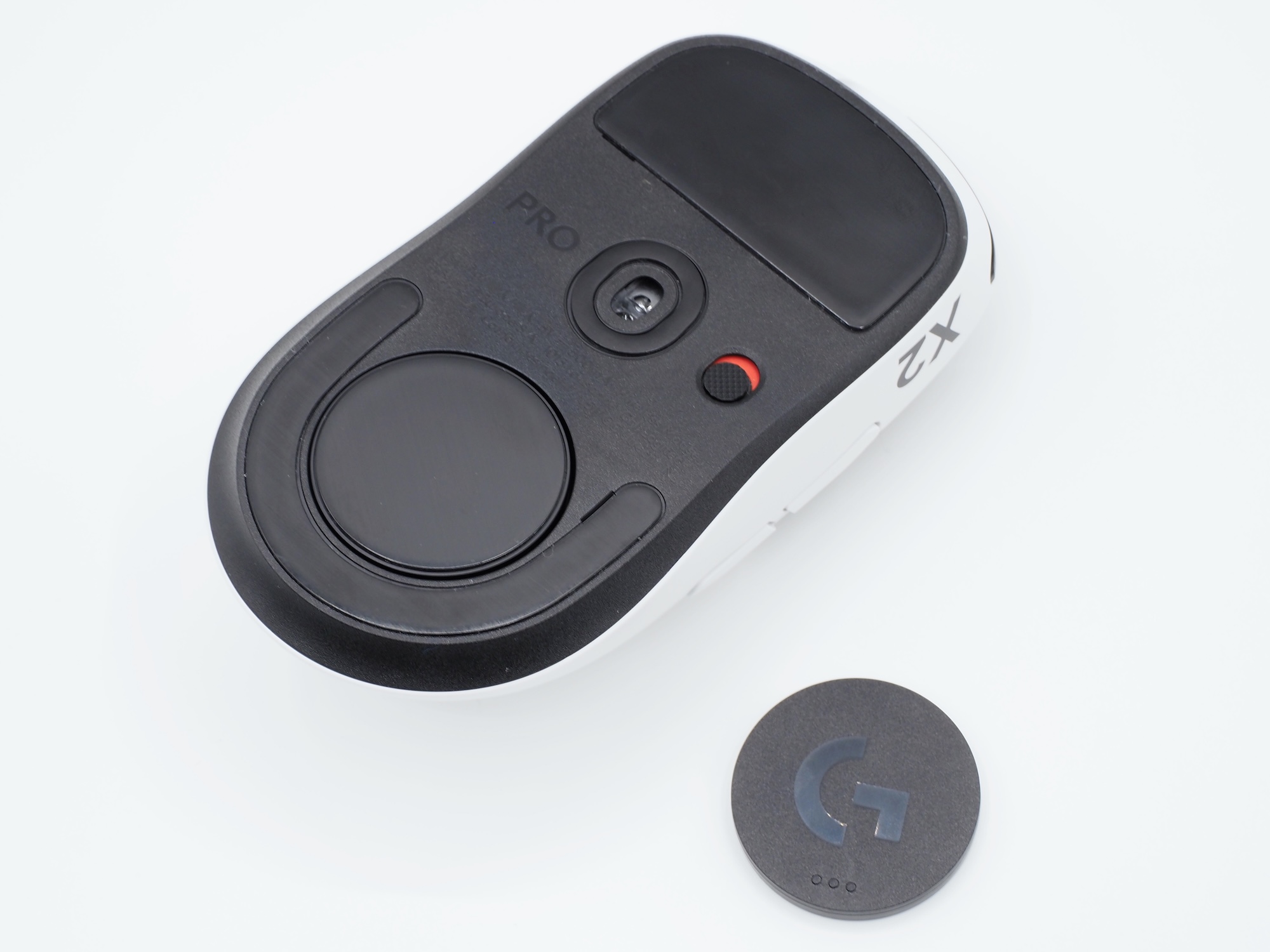 マウスソールが付いたPOWERPLAYアパーチャドア。より滑りにくくなるため、お好みでチョイスしたい