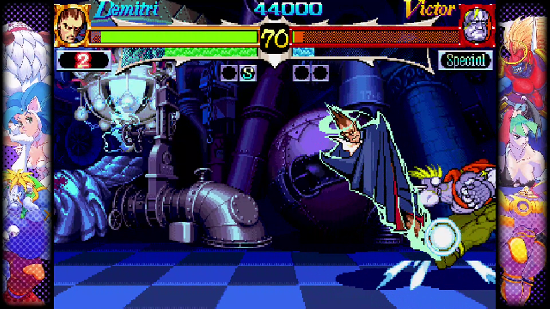 こちらがデミトリのデモンクレイドルとバットスピン。見た目だけでなく技名も酷似している。画面はSteam版「カプコン ファイティング コレクション」収録の「ヴァンパイア ハンター」