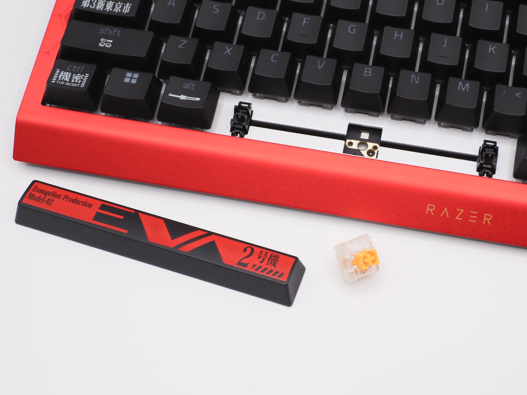 キースイッチはタクタイルタイプを初期搭載。ホットスワップにも対応している