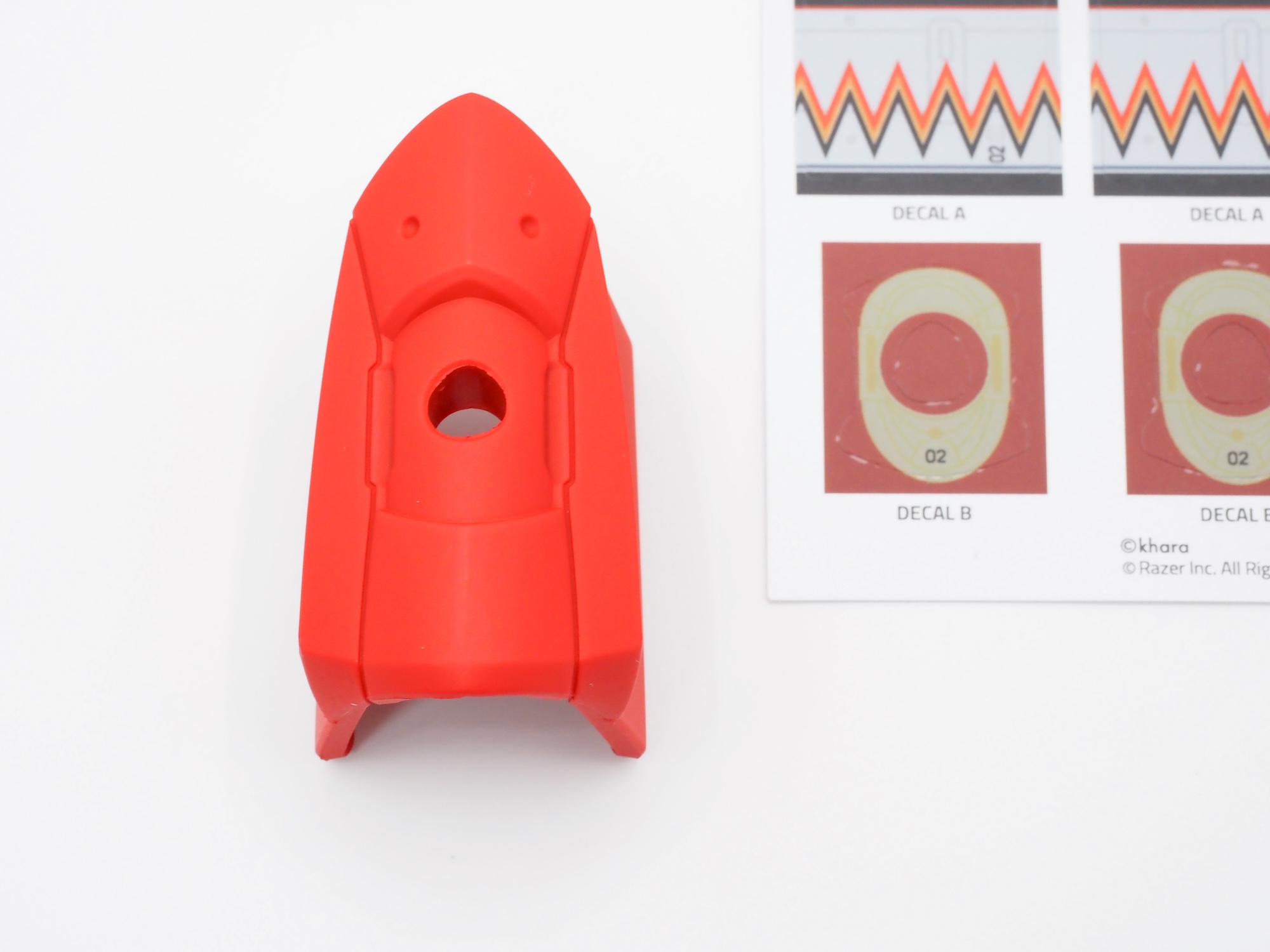 専用ケースには「デカールB」を貼り付ける