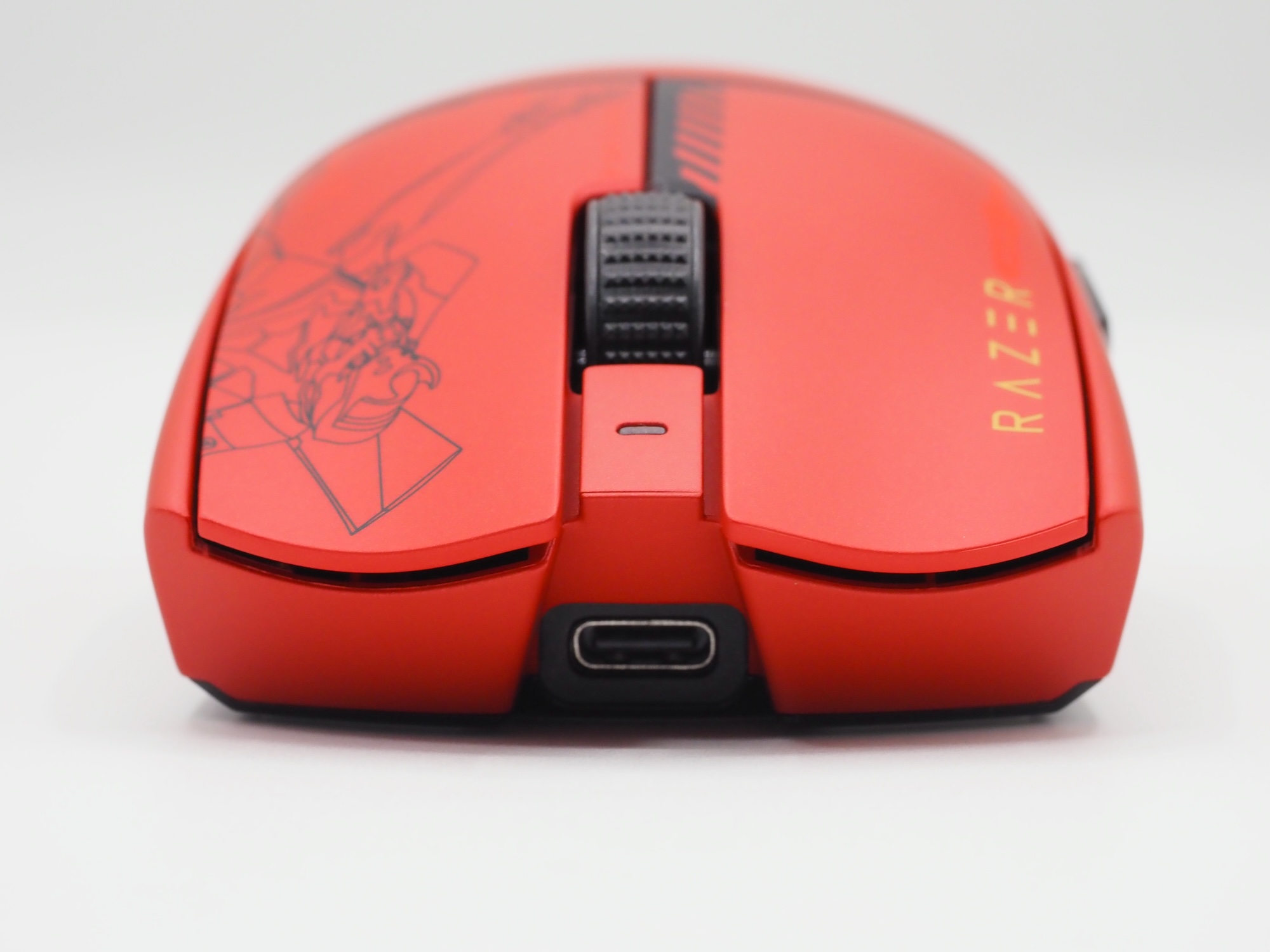 接続端子はUSB Type-C