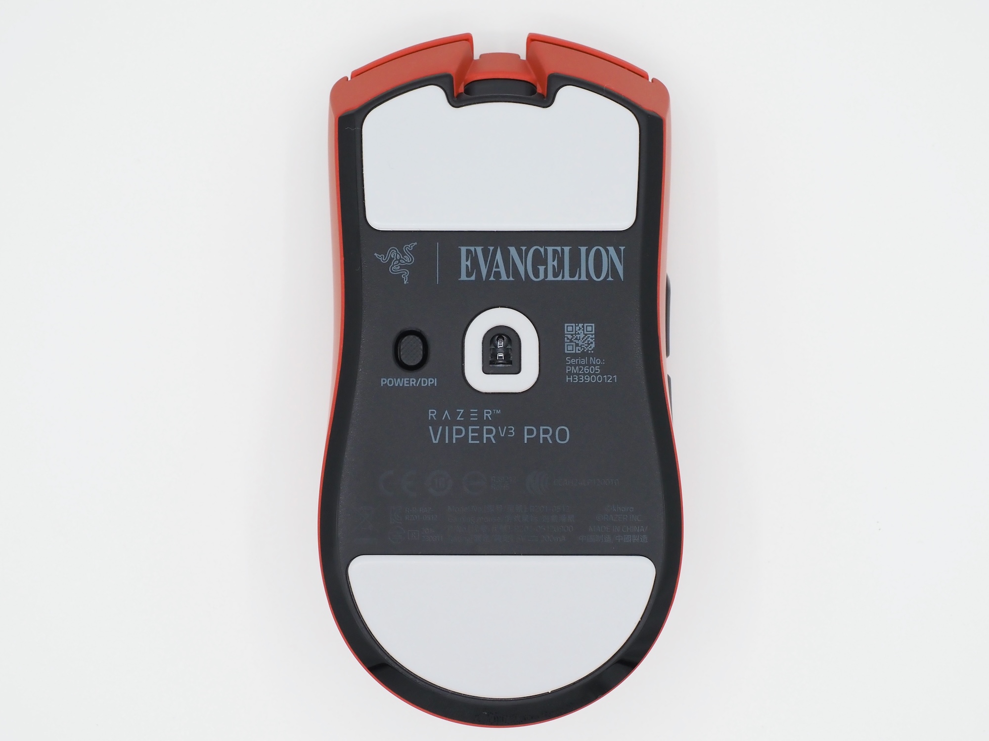 設置面には大型のソールが装備されている