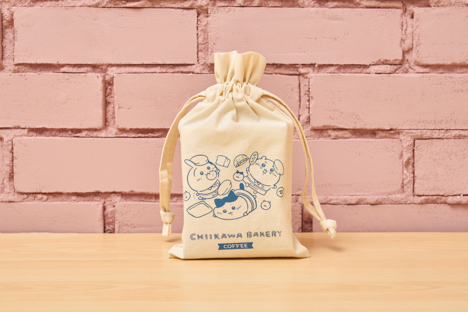 コーヒー入り巾着（カフェインレス） 価格：1,800円 4月上旬販売予定