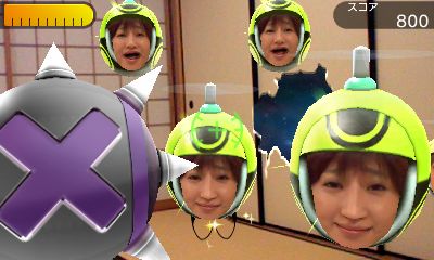 敵キャラになった自身の顔写真と戦える「顔シューティング」