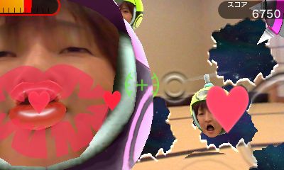 敵キャラになった自身の顔写真と戦える「顔シューティング」