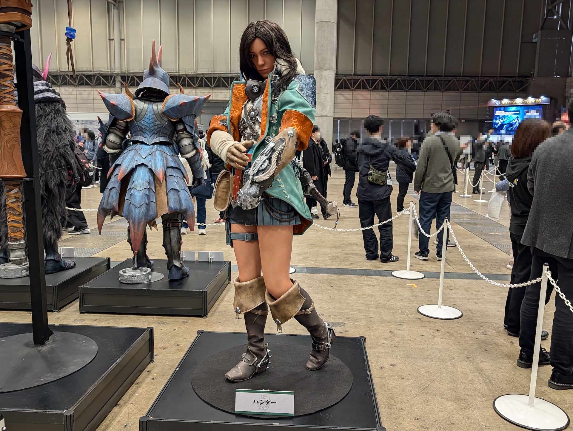 女性ハンターの造作は肌の質感がリアルすぎて思わずドキッとしてしまった。それ以外にも装備のディテールなど、かなり気合いが入った造作となっている印象だ