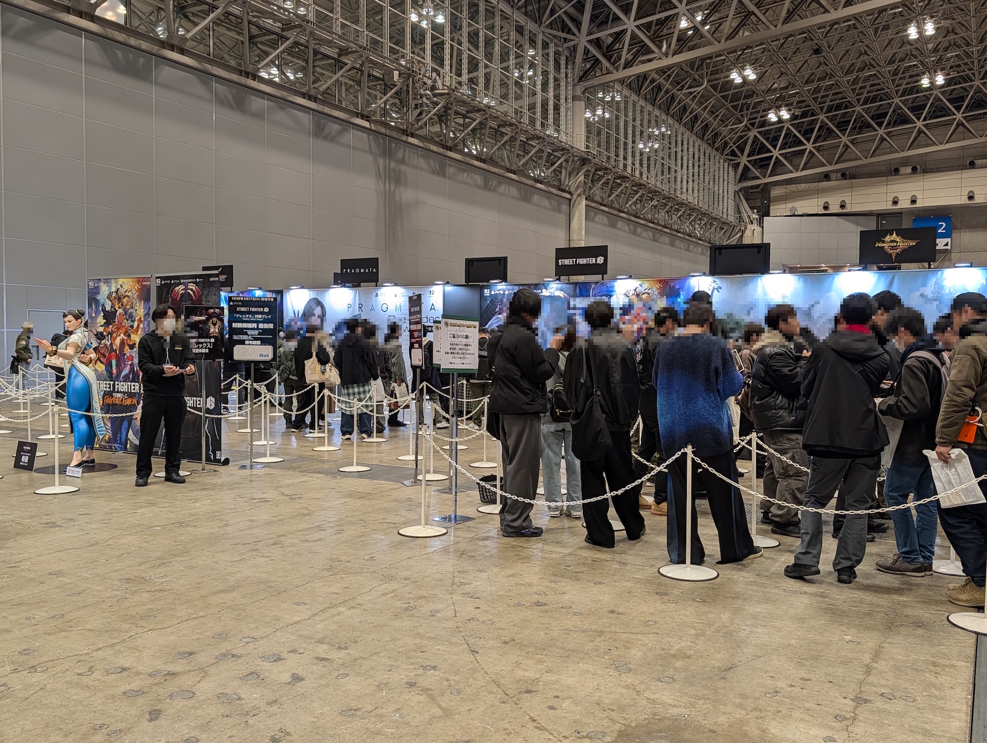 その他のゲームは横並びにブースが設営されており、いずれも長蛇の列となっていた