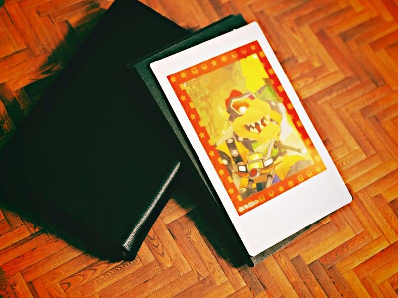 名刺入れに忍ばせるクッパの「キャラチェキ&trade;︎」